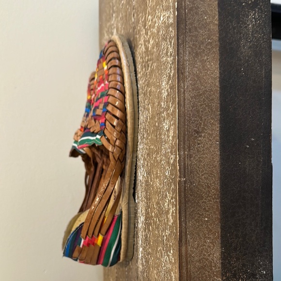 Vionic Multicolor Woven Flats made in Mexico size 7.5 - Picture 3 of 5